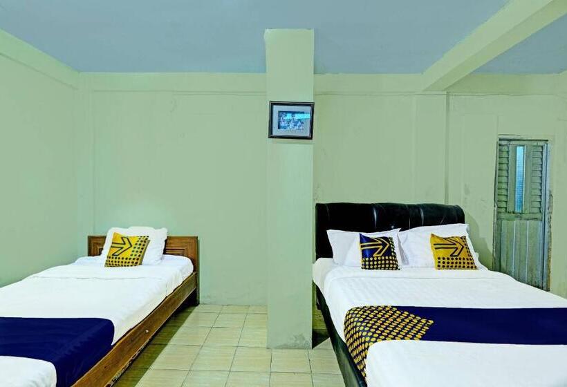 Отель Spot On 91540 Ukuh Guesthouse