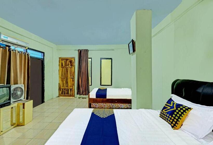 Отель Spot On 91540 Ukuh Guesthouse