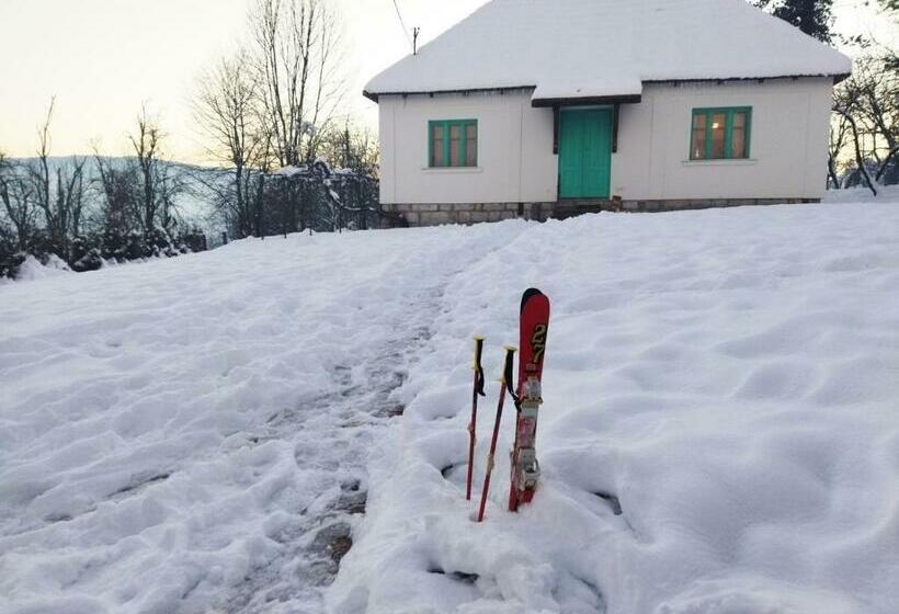 هتل Vacation House Stala La La