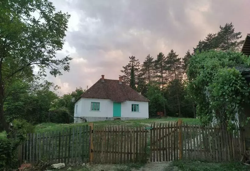 هتل Vacation House Stala La La