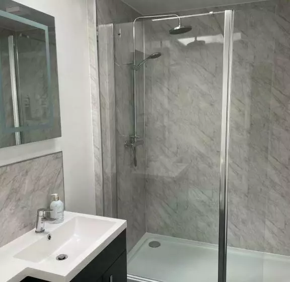 モーテル Tall Pines Lodges