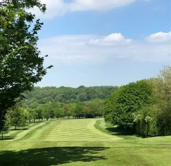 モーテル Tall Pines Lodges