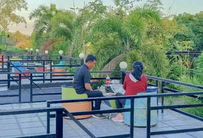 ペンション สกายวิวรีสอร์ท ชัยนาท