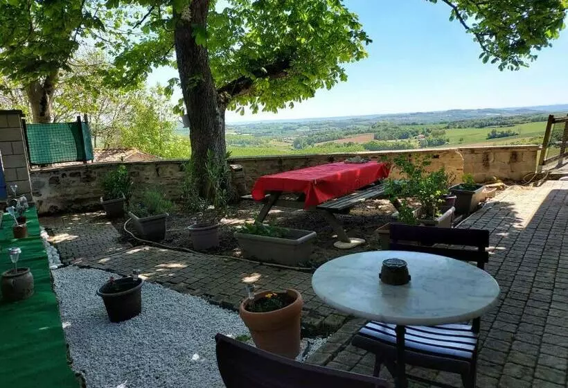 ペンション Studio Bellevue 3 Rue Du Bourg A Montastruc 47380 Entrée Indépendante