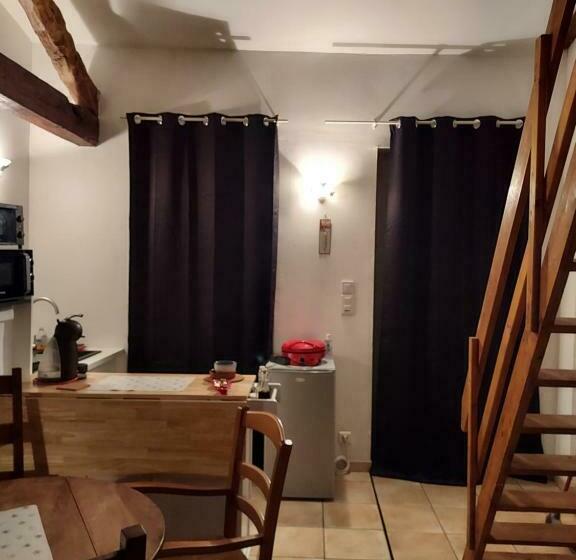 Пансион Studio Bellevue 3 Rue Du Bourg A Montastruc 47380 Entrée Indépendante