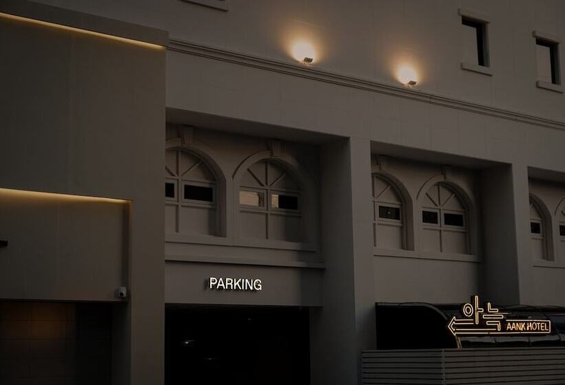 Aank Hotel Suwon