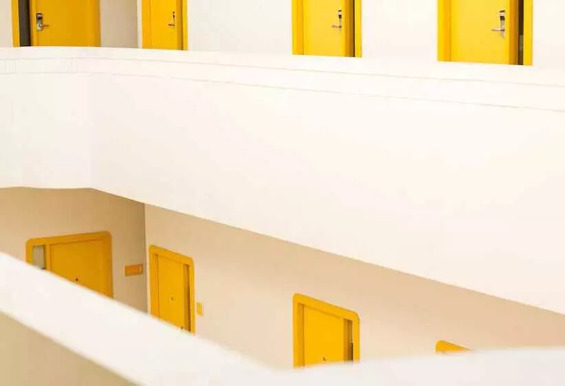 בית מלון כפרי Bloomrooms @ New Delhi Railway Station