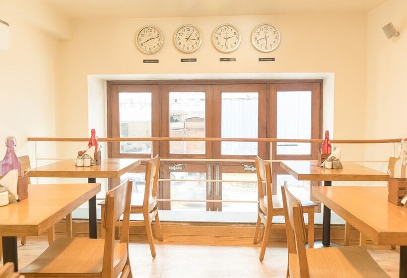 Hotel Bloomrooms @ New Delhi Railway Station