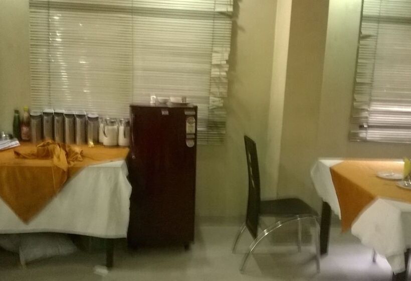 ホテル Darbar International