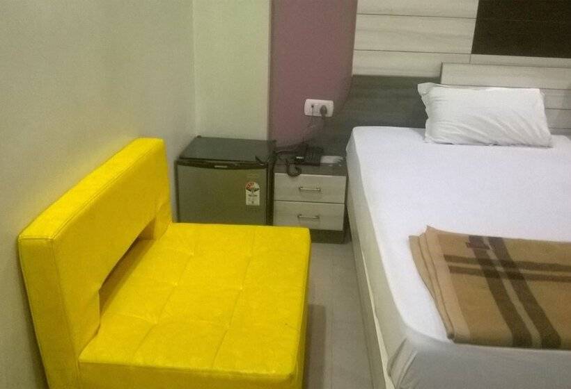 ホテル Darbar International