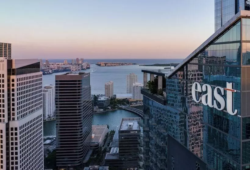 Otel East Miami