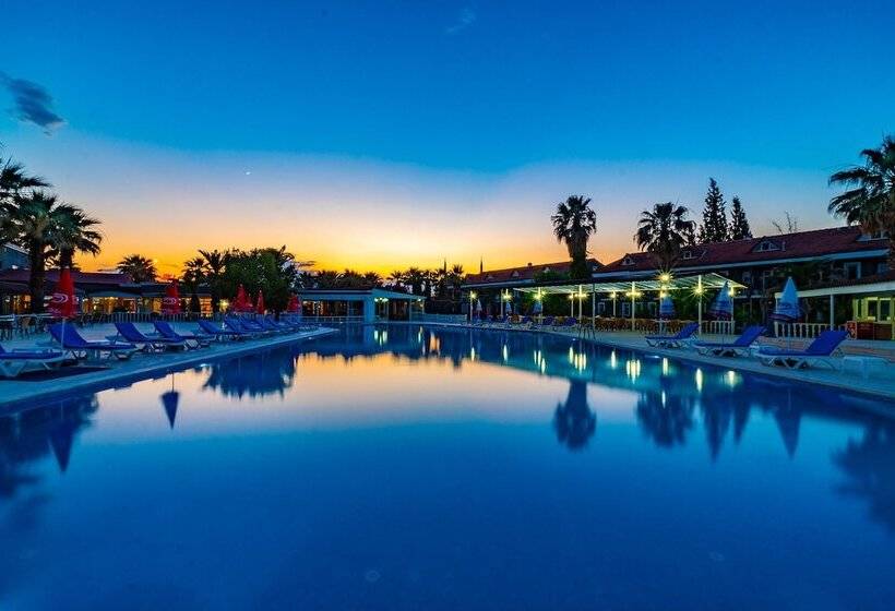 酒店 Larina Thermal Resort & Spa