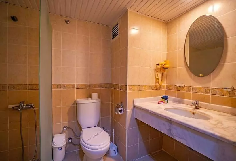 בית מלון כפרי Larina Thermal Resort & Spa