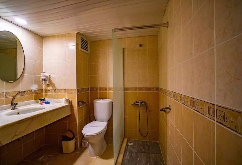 בית מלון כפרי Larina Thermal Resort & Spa