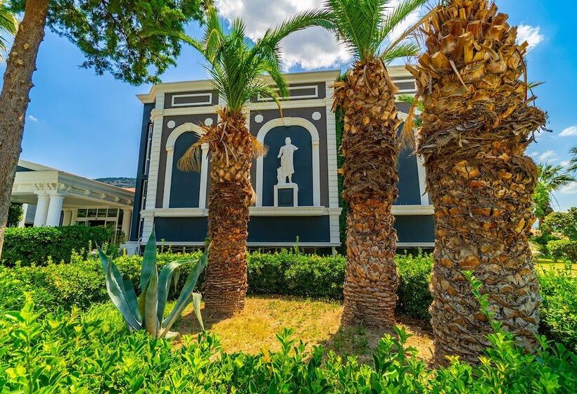 酒店 Larina Thermal Resort & Spa