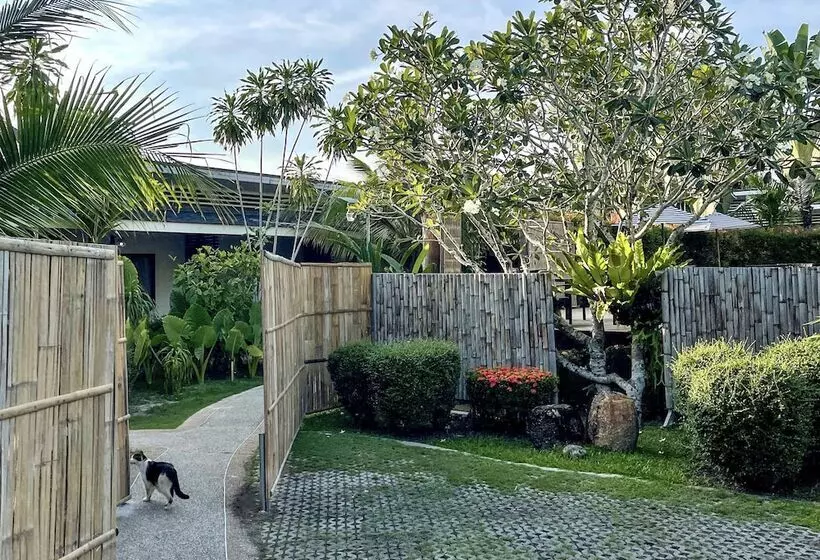 호텔 Phuvara Boutique Aonang