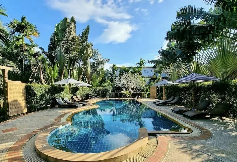 호텔 Phuvara Boutique Aonang