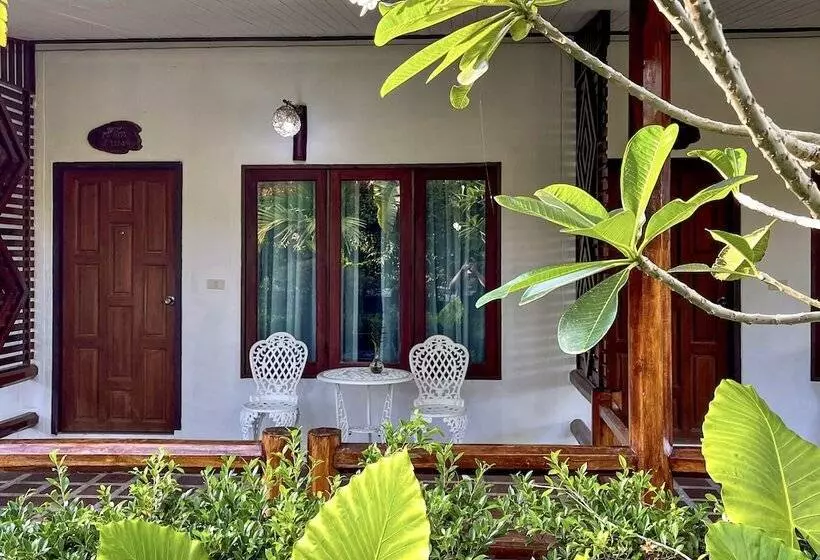 호텔 Phuvara Boutique Aonang