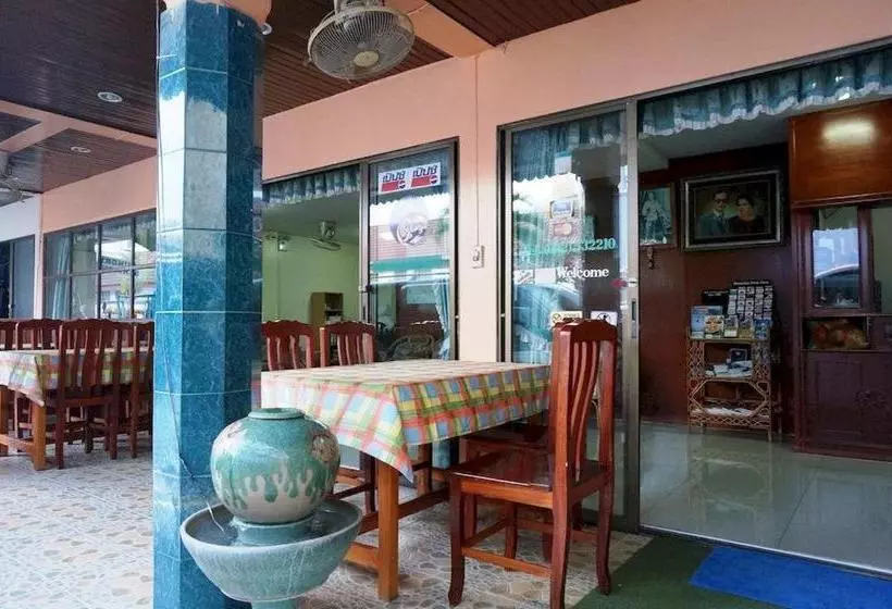 هتل Royal Beach Guest House