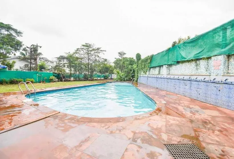 ホテル Sereniity Resort Lonavala