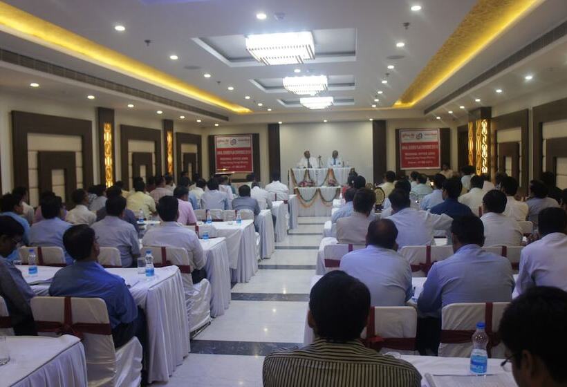 Отель Seven Hills Tower