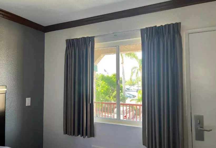 酒店 Starlight Inn Huntington Beach