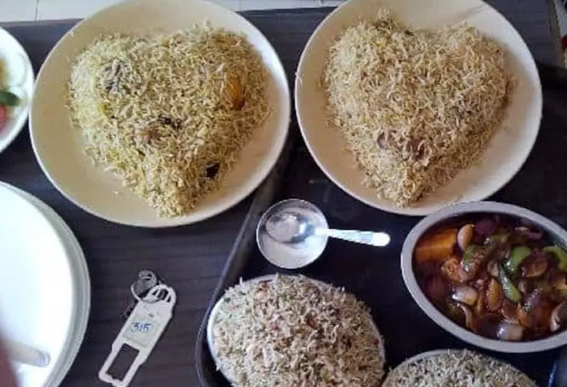 בית מלון כפרי Yashoda International