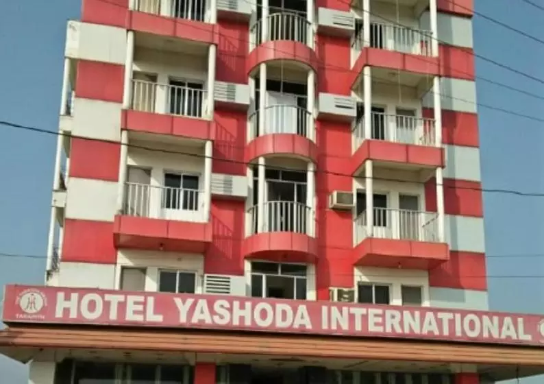 בית מלון כפרי Yashoda International