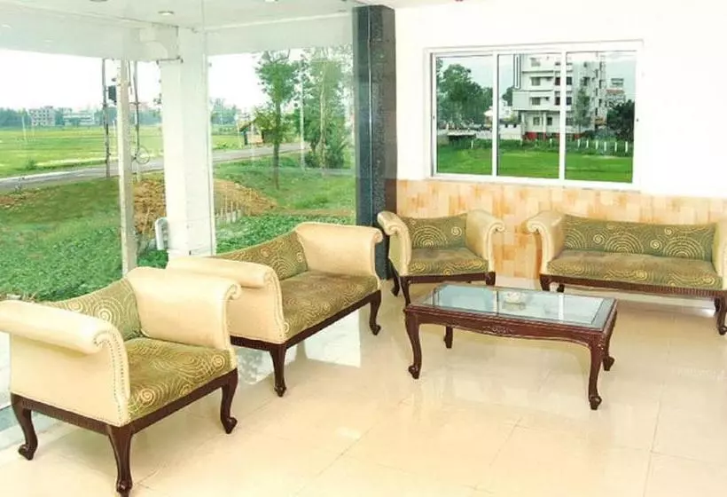 בית מלון כפרי Yashoda International