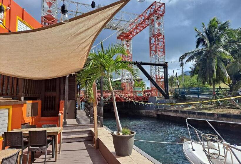 هاستل Posada La Hamaca