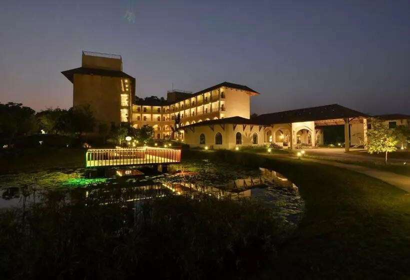 Hotelli Bhanu The Fern Forest Resort & Spa, Jambughoda