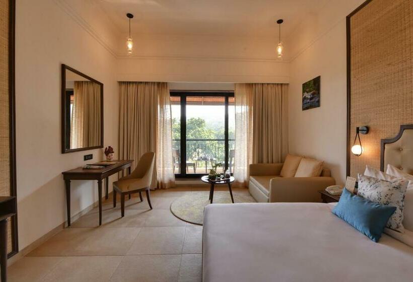 호텔 Bhanu The Fern Forest Resort & Spa, Jambughoda