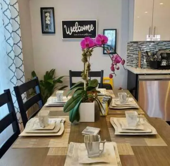 پانسیون Guest House Located 10 Minutes From Jfk Airport