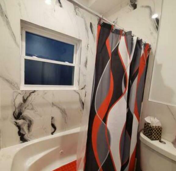 펜션 Guest House Located 10 Minutes From Jfk Airport