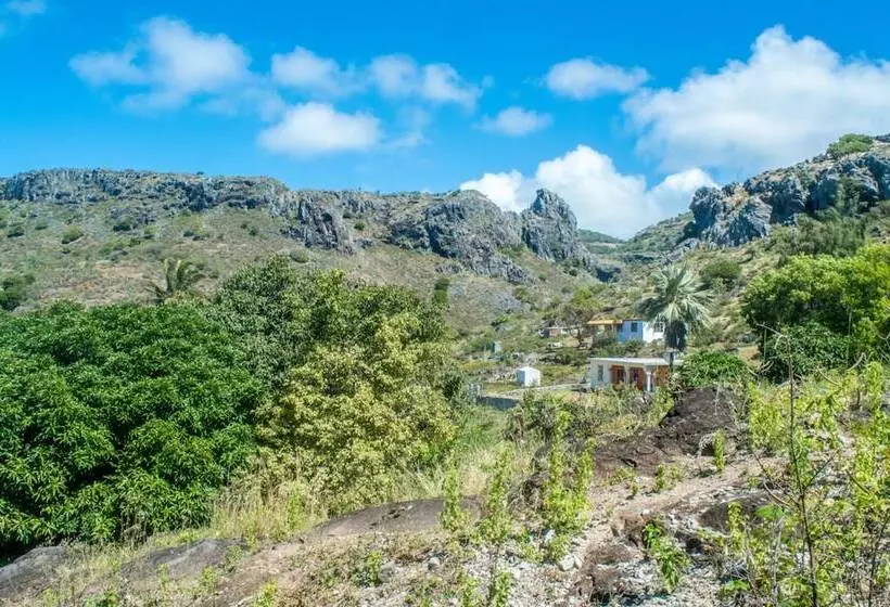 پانسیون La Villa Allamanda
