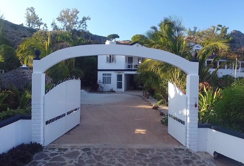 پانسیون La Villa Allamanda