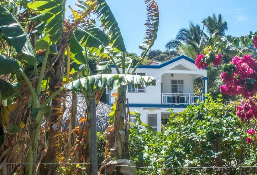 پانسیون La Villa Allamanda