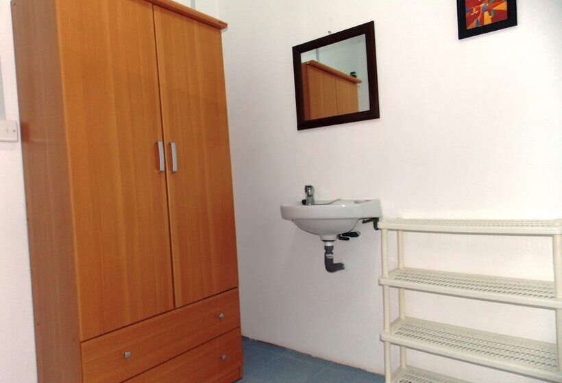 پانسیون La Villa Allamanda