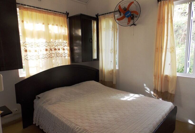 پانسیون La Villa Allamanda