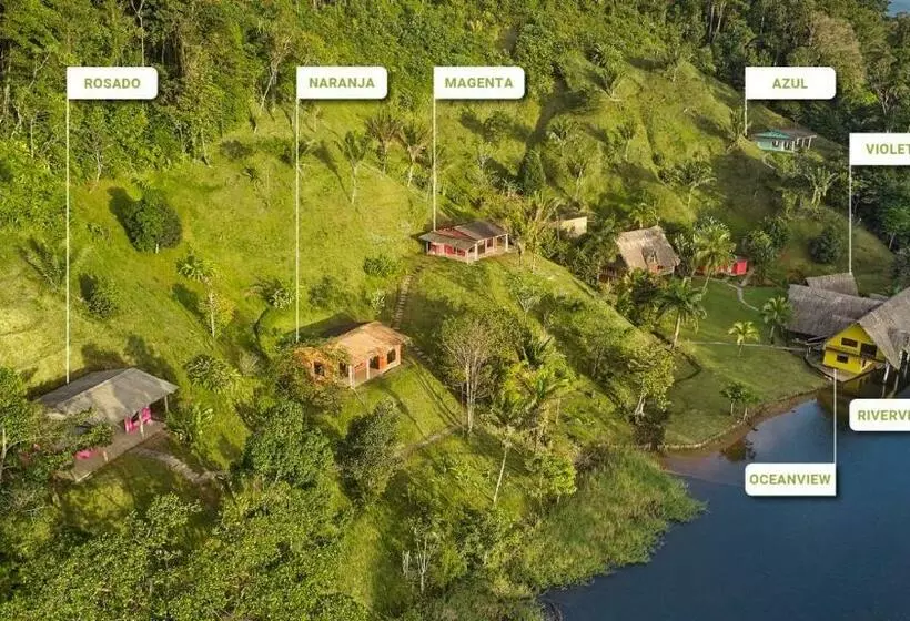 リゾートホテル Rain Forest Lodge Playa Jaguar Panama