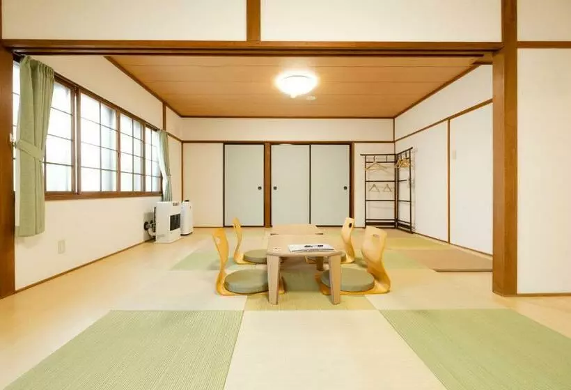 Retkeilymaja Guest House Matsuyoshi