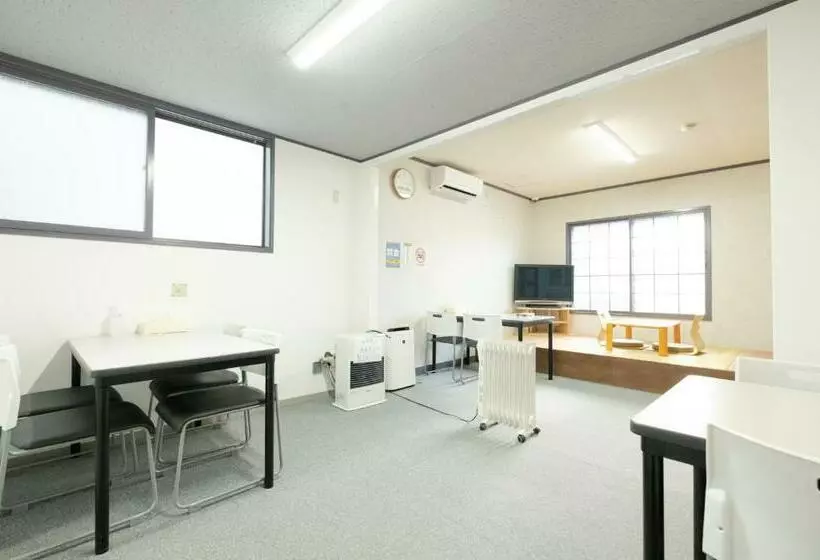 Retkeilymaja Guest House Matsuyoshi