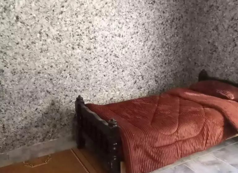تختخواب و صبحانه Guest House Hazem
