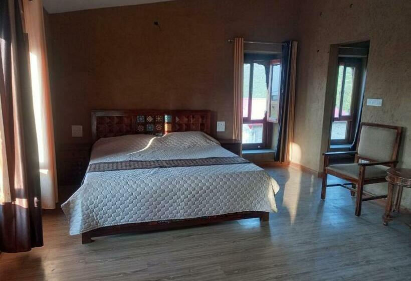 호텔 Basa Homestay