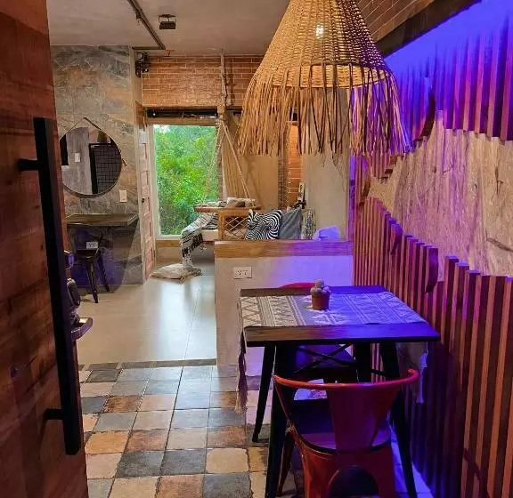 Hotelli Blue Tulip   4mins From Mactan Airport