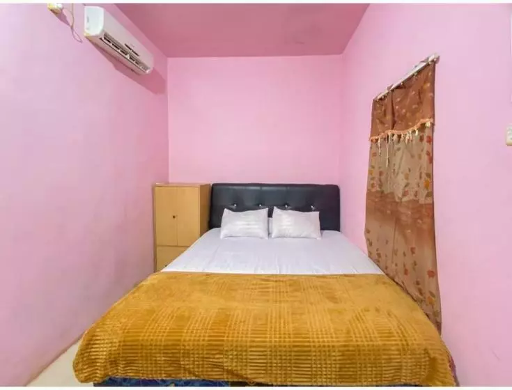 ホテル Homestay Punokawan Puncak Indah Kota Malili Mitra Reddoorz