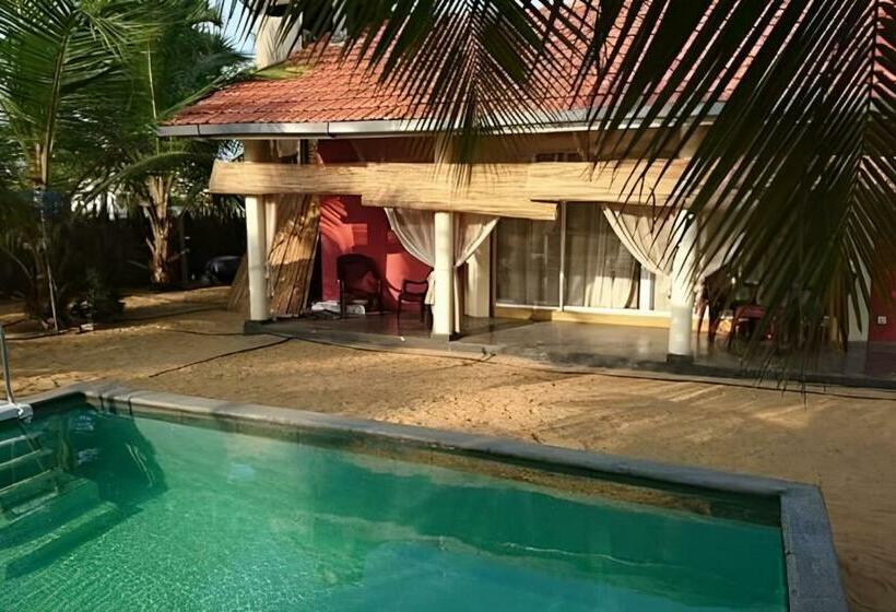 호텔 Nayan S Paradise