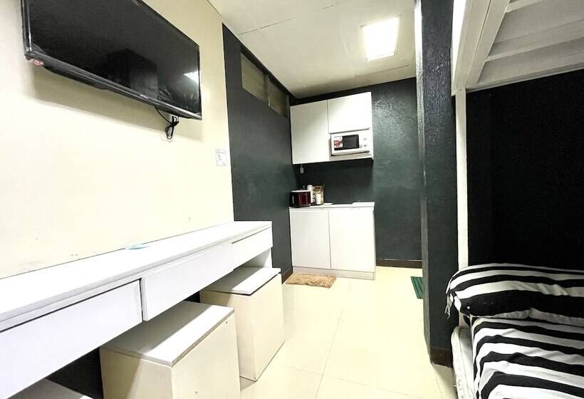 Otel Oyo 910 Sabaidee Suites