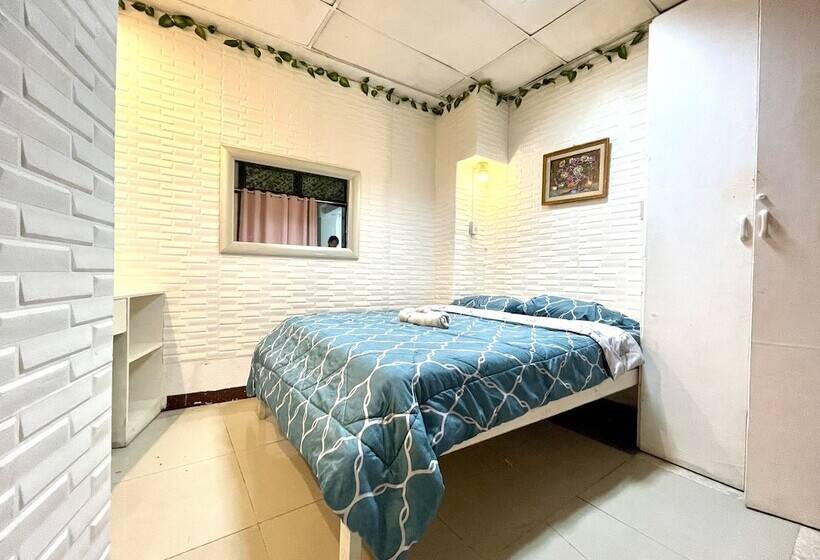 Otel Oyo 910 Sabaidee Suites