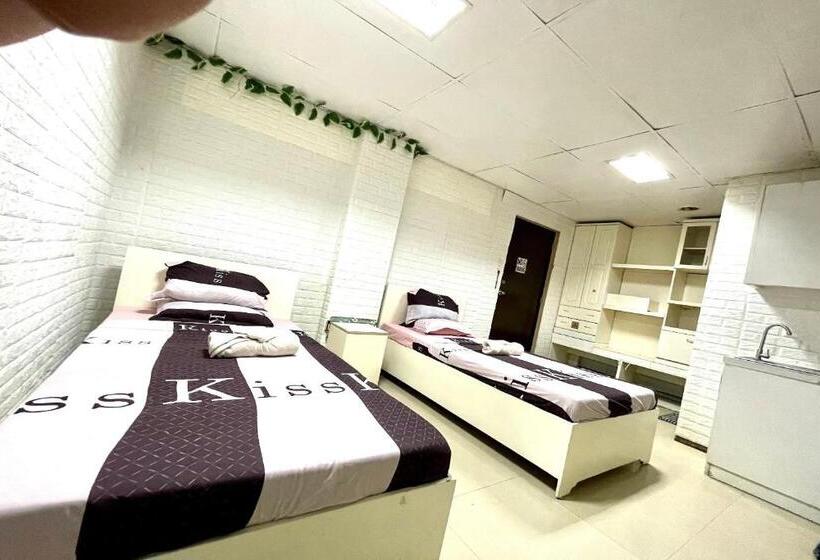 Otel Oyo 910 Sabaidee Suites